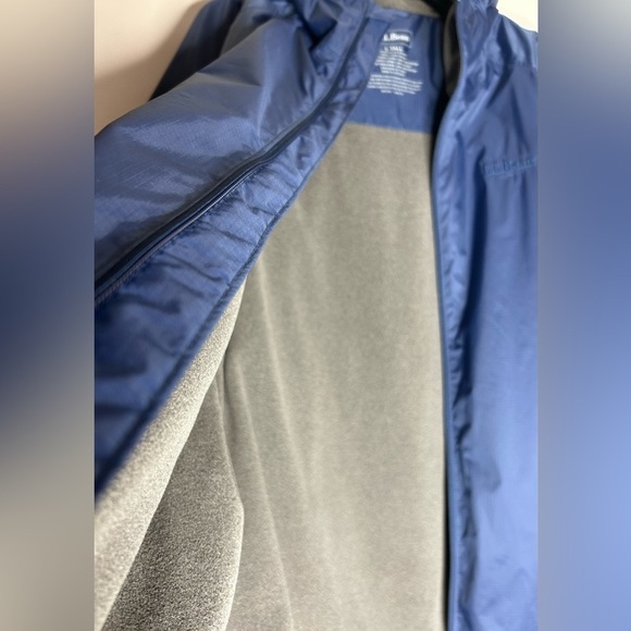 LL Bean Jacket Mens  Windbreaker Lined Navy Blue Full Zip Hood Rain Outdoor LT - Picture 8 of 8